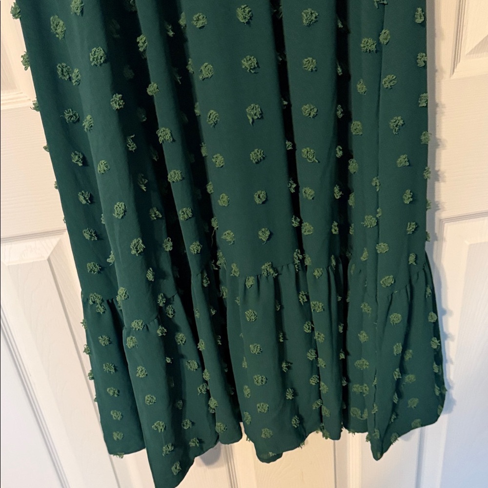 Elegant Green Maxi Dress - Picture 3 of 3